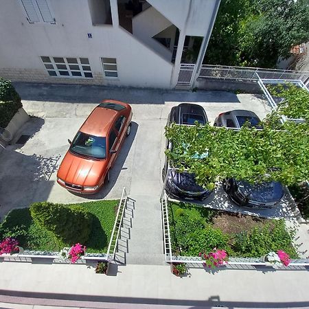 Baska Voda Apartments - Steps From The Beach, Free Parking, Central Location Екстериор снимка