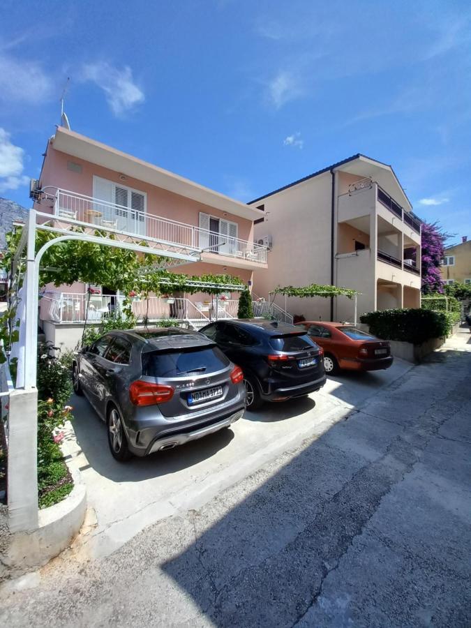 Baska Voda Apartments - Steps From The Beach, Free Parking, Central Location Екстериор снимка